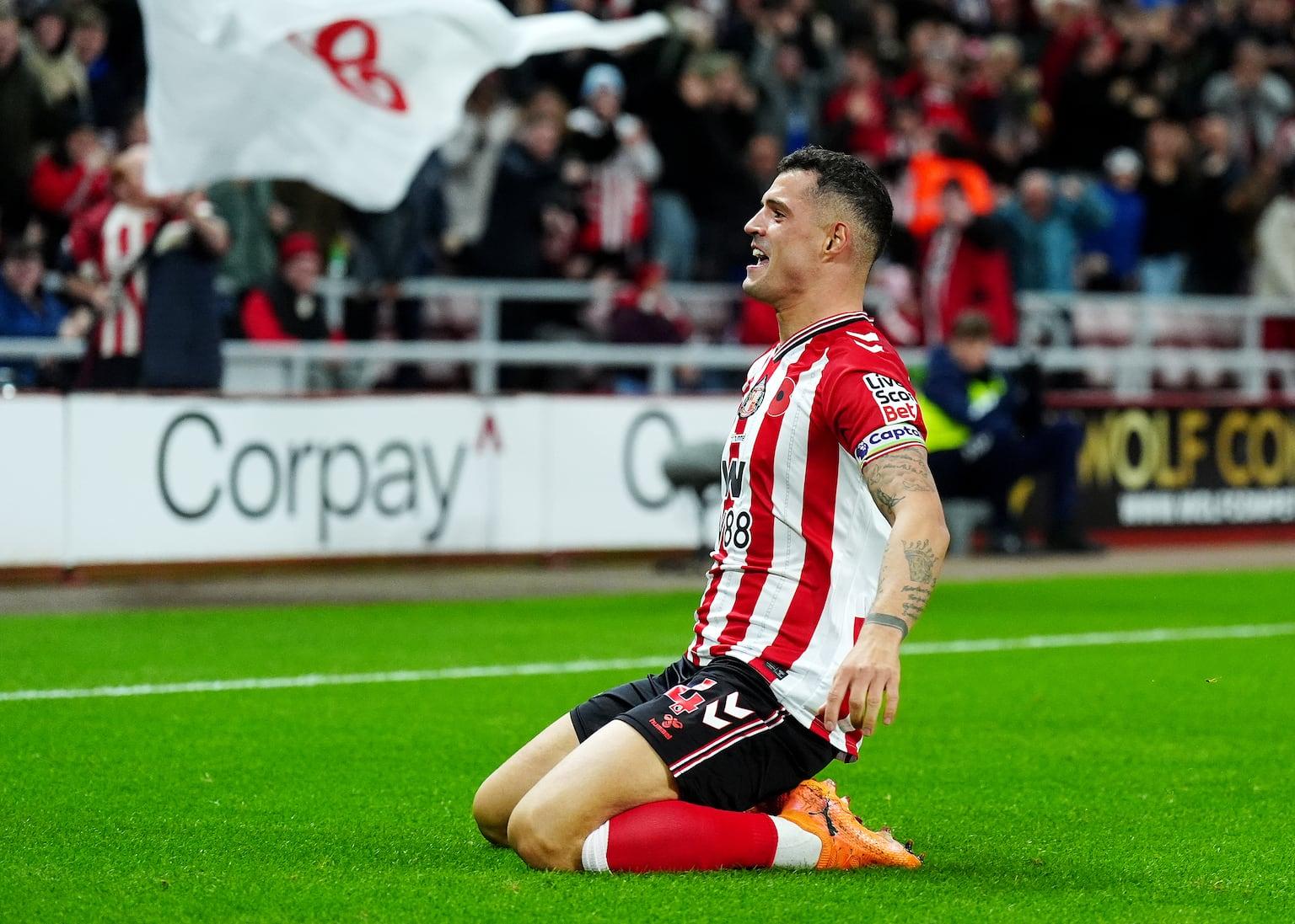 Xhaka strike earns Sunderland 1-1 draw with Everton