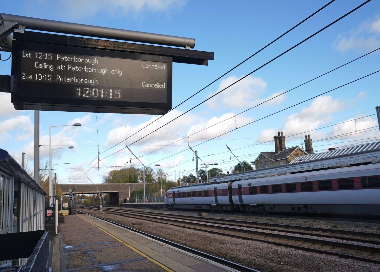 Corbyn urges pause on driver-only trains after stabbings