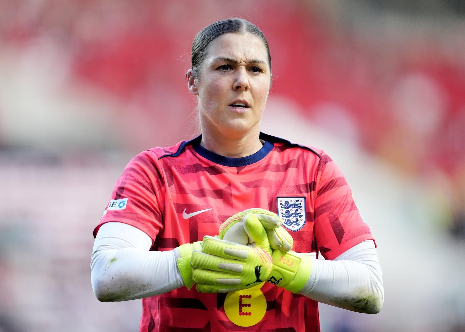 Mary Earps says autobiography reaction distorted amid Hampton comments