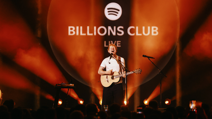 Ed Sheeran Plays Surprise Dublin Gig for 1,700 Fans