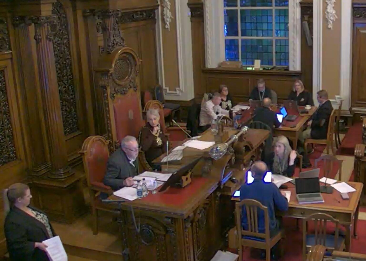 Belfast Council Passes No-Confidence Motion in Paul Givan